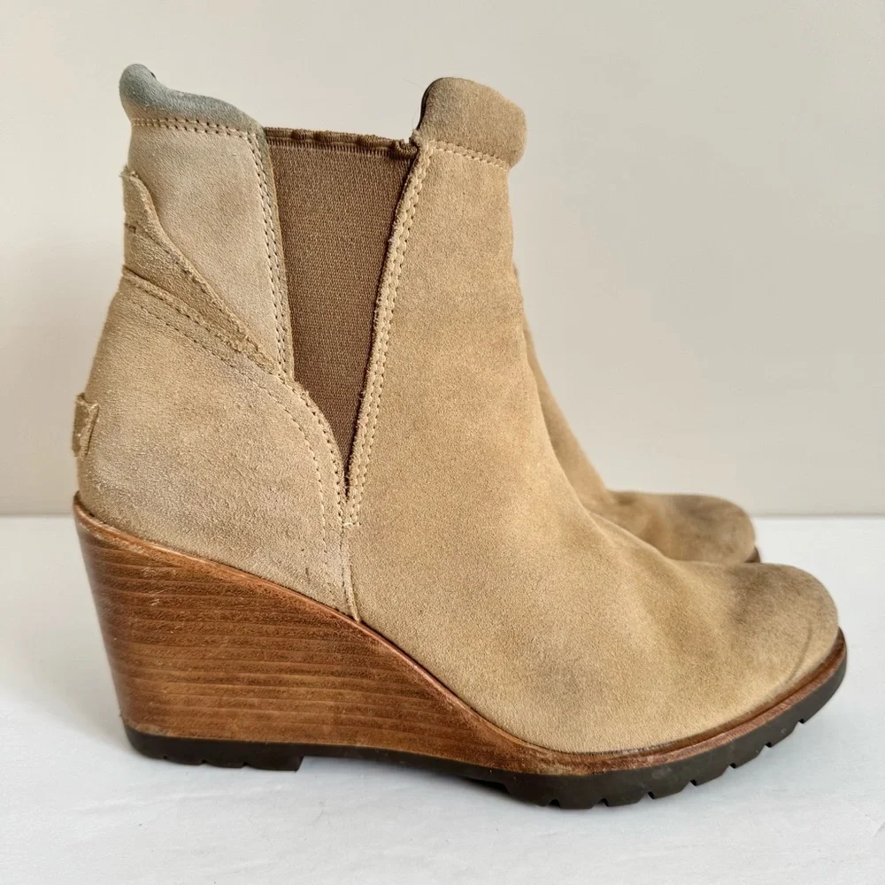 Sorel After Hours Wedge Boot Suede size 8.5